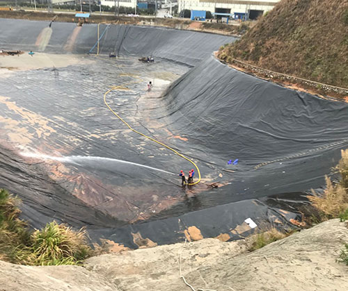 凤冈废水池清理